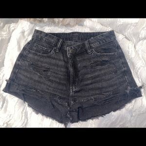 American Eagle crossover distressed mom shorts